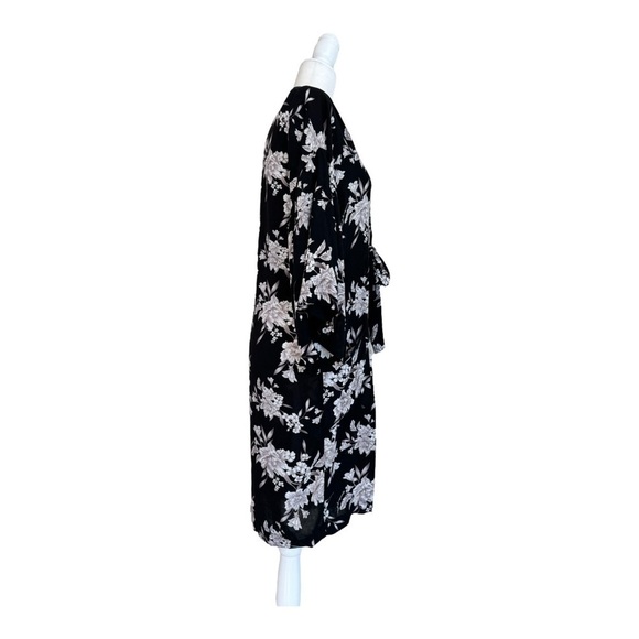 Spiritual Gangster Black and White Floral Print Tie Front Kimono Womens One Size - Picture 2 of 14